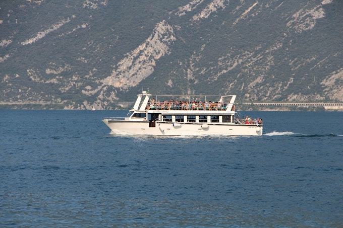 Boottocht van Limone sul Garda naar Malcesine met toeristische attracties Boottocht van Limone sul Garda naar Malcesine met toeristische attracties